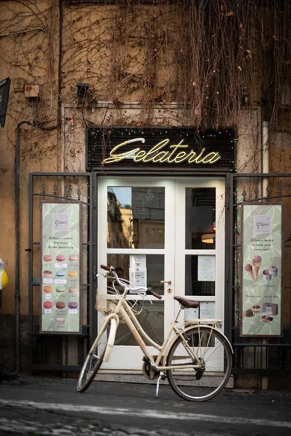 Appartamento Incantevole Nel Cuore Di Roma, Monti Rome